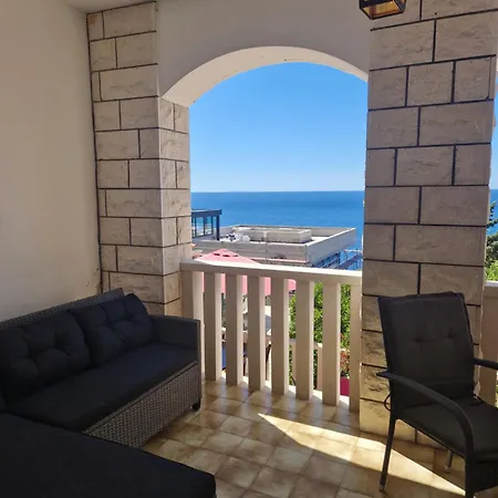 Antonia's Place By Kristonia חוואר